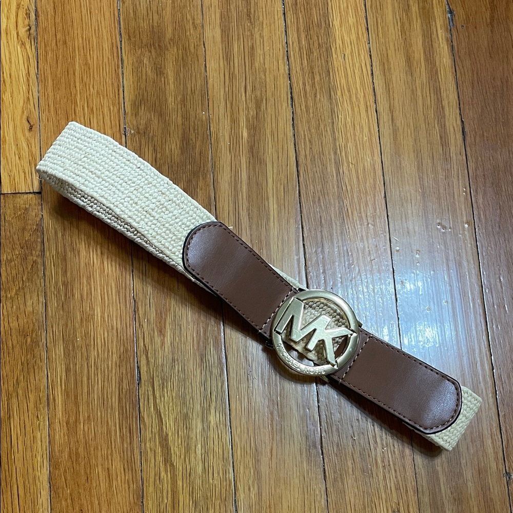 🌎 Michael Kors Belt - Picture 2 of 7